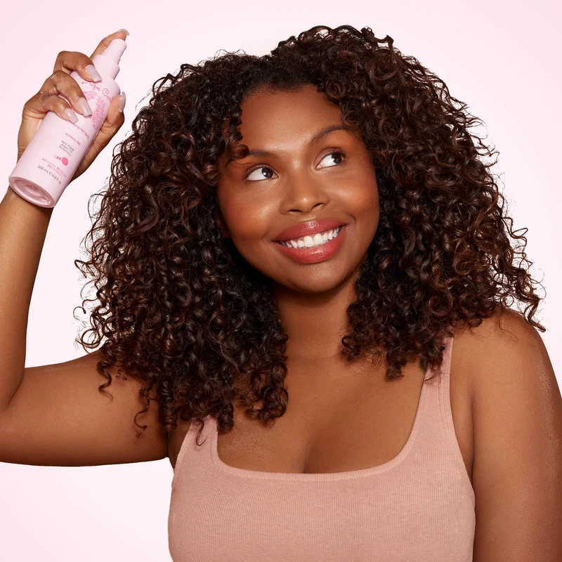 Laca fijadora sin alcohol para el cabello