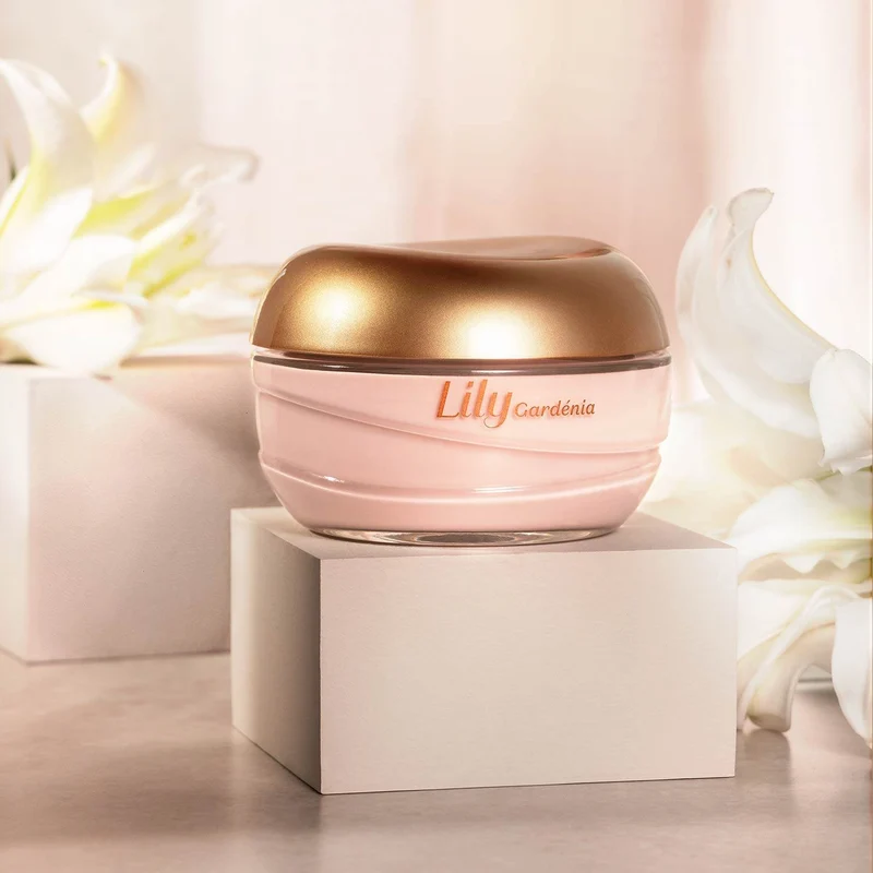 CREMA HIDRATANTE CORPORAL ACETINADA LILY GARDENIA EXP 250g
