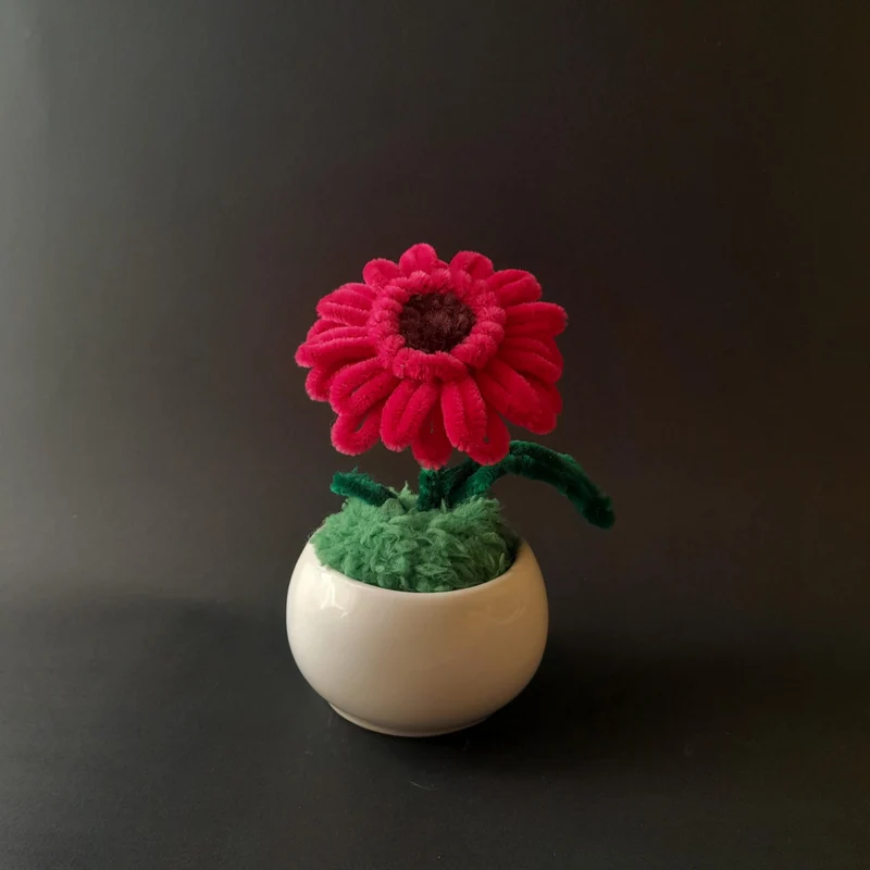 Maceta Gerbera Suave – Flor artesanal hecha a mano