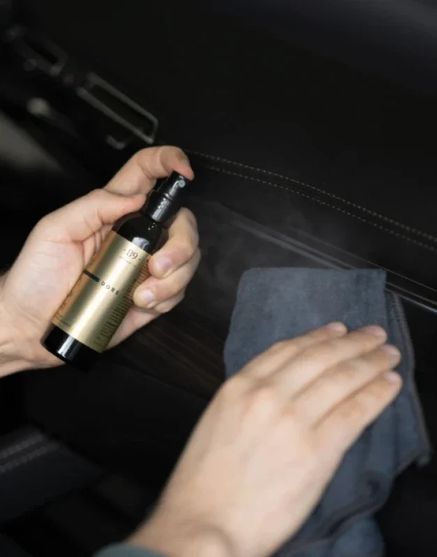 AROMATIC 89 Infinity Flow Scented Car Dashboard Cleaner, 100 ml