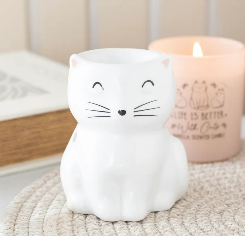 Quemador gatito feliz
