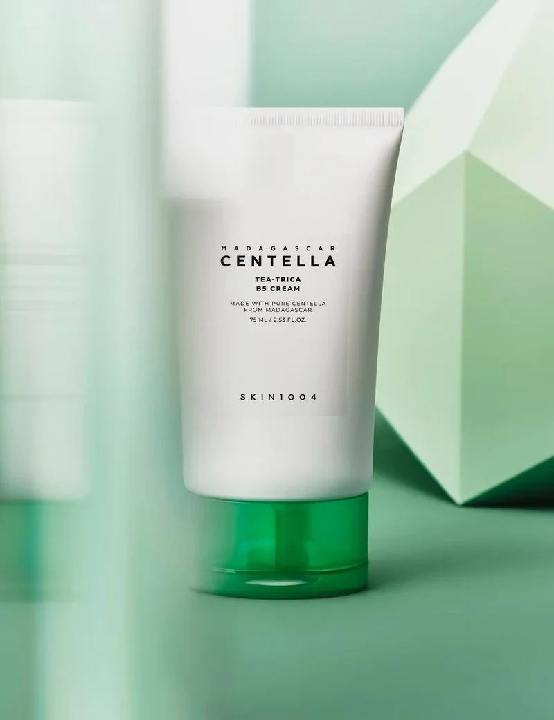 SKIN1004 Tea-Trica Crema Facial Calmante con Centella y Árbol de Té – Cuidado Antiacné para Piel Grasa o con Imperfecciones 75ml